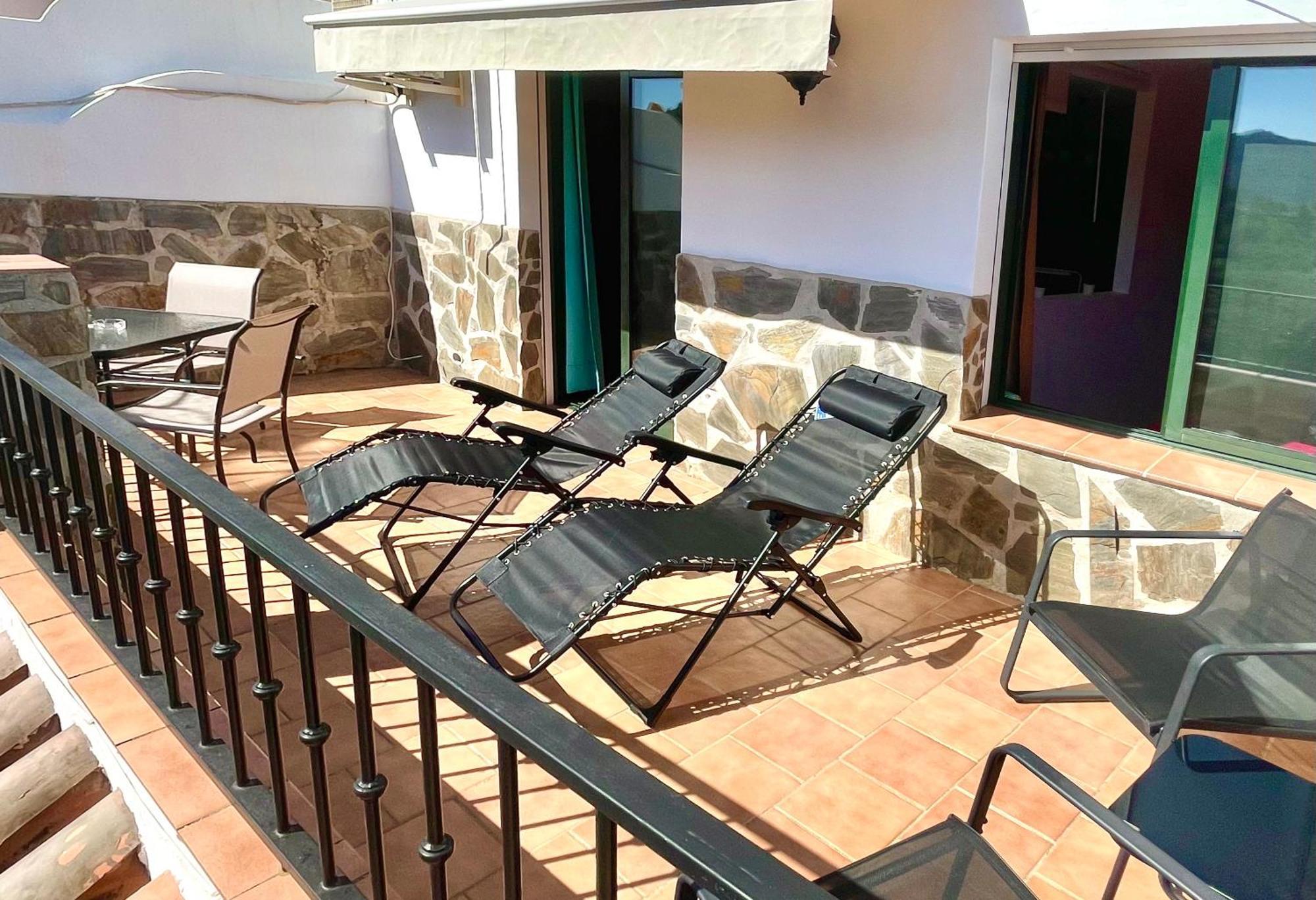 Apartamentos Axarquia , Frigiliana, Terraza Privada Con Vistas A La Montana Rio Y Al Mar Экстерьер фото