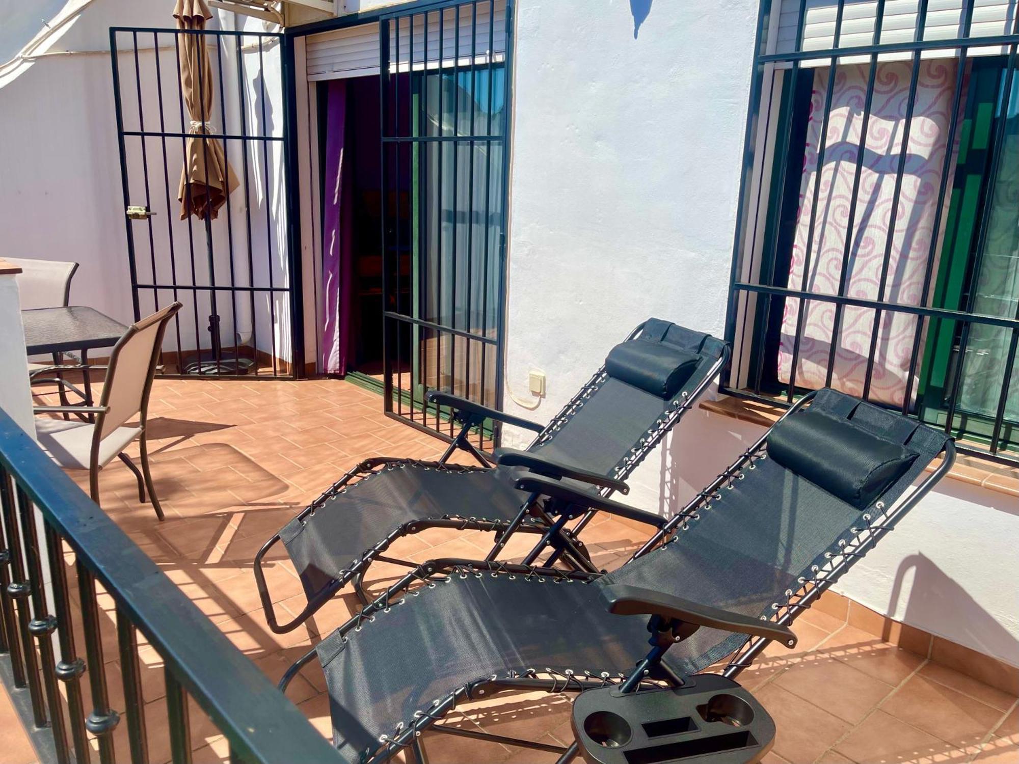 Apartamentos Axarquia , Frigiliana, Terraza Privada Con Vistas A La Montana Rio Y Al Mar Экстерьер фото